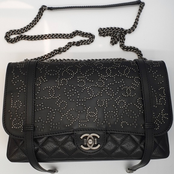 100AUTH CHANEL Black Leather Symbols Flap Bag HGrl - Picture 5 of 12